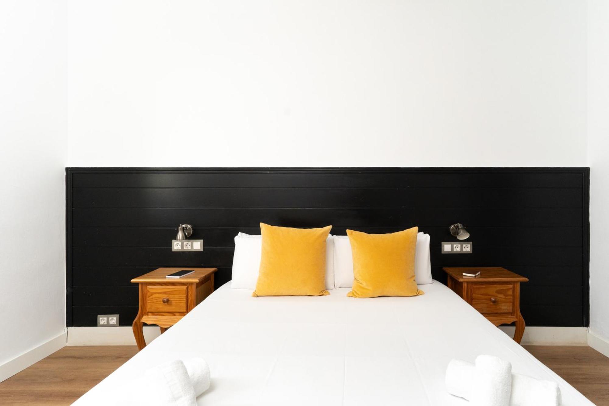 Tsa Gran Via Apartment Barcelona Bagian luar foto